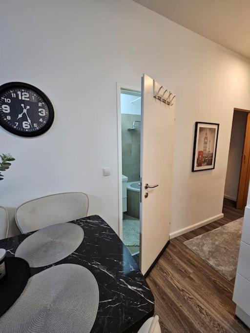 Affordable Suite In Vienna'S Hotpoint ภายนอก รูปภาพ